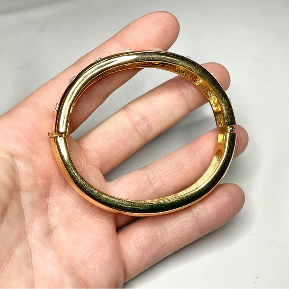 Joan Rivers Flashy Crystals Bangle Couture Costume - Picture 6 of 7